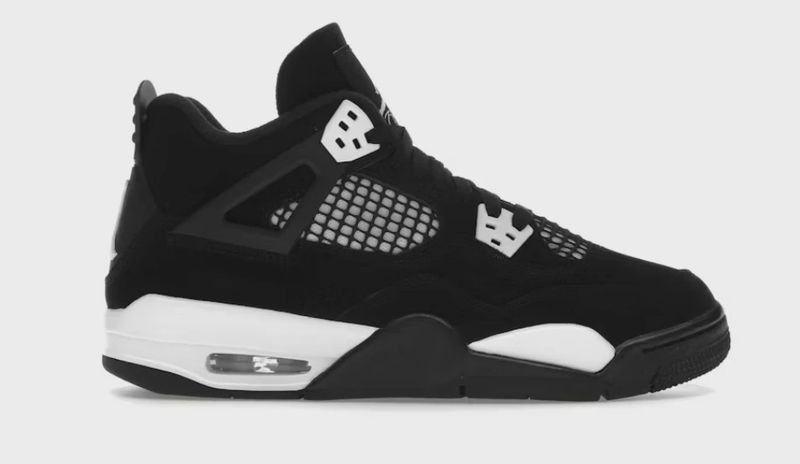 Air Jordan 4 Retro White Thunder (Grade School) No Box • Pre-Owned [9589]