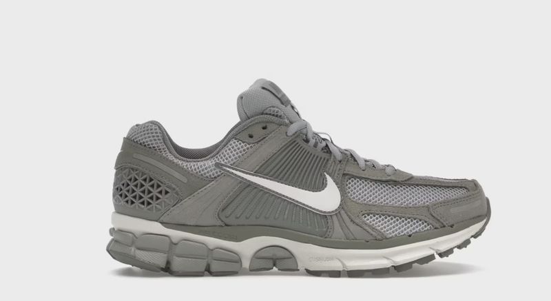 Nike Zoom Vomero 5 Dark Stucco • Brand New [2542]