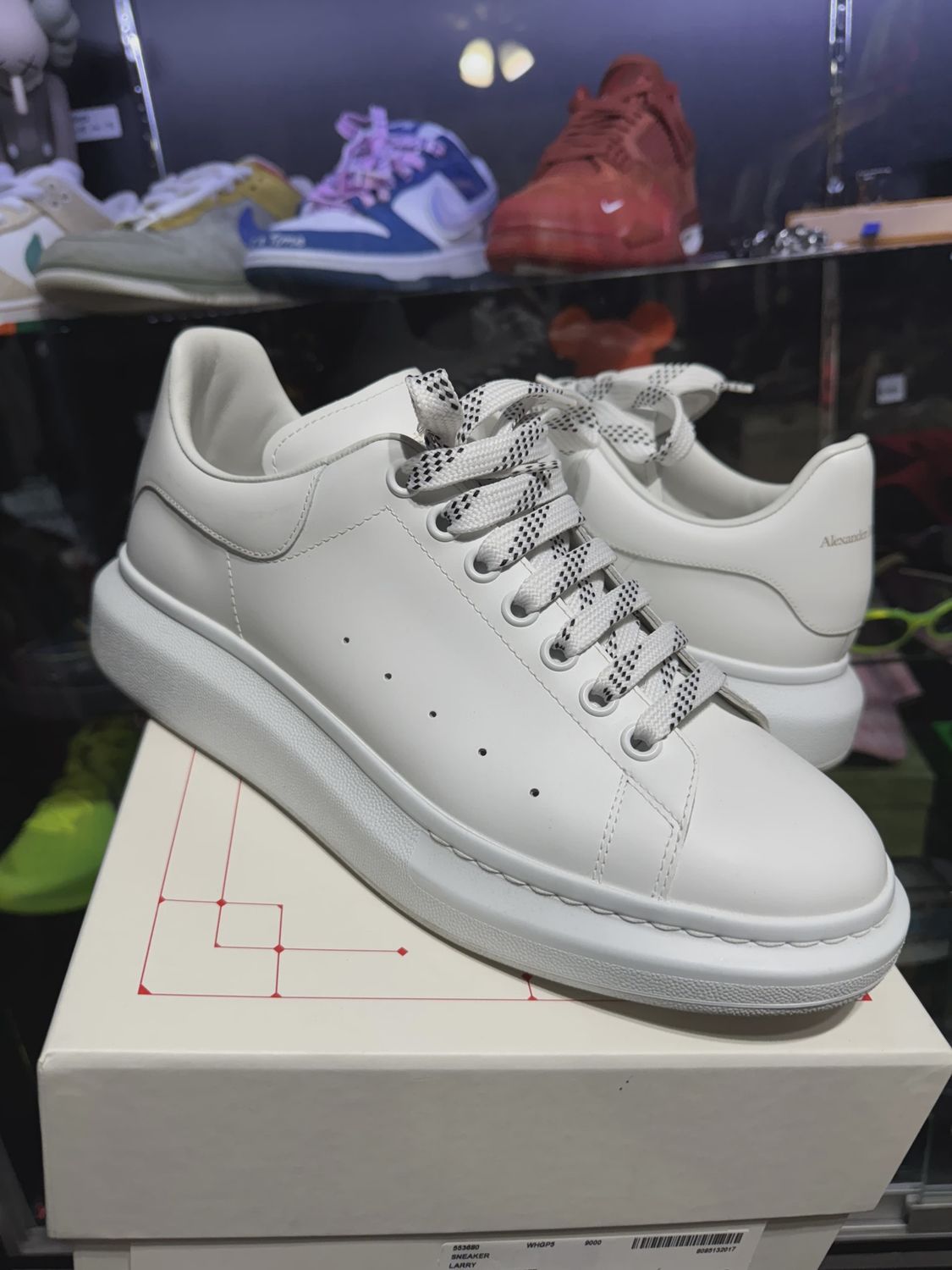 Alexander McQueen Oversized White • Pre-Owned [2178]
