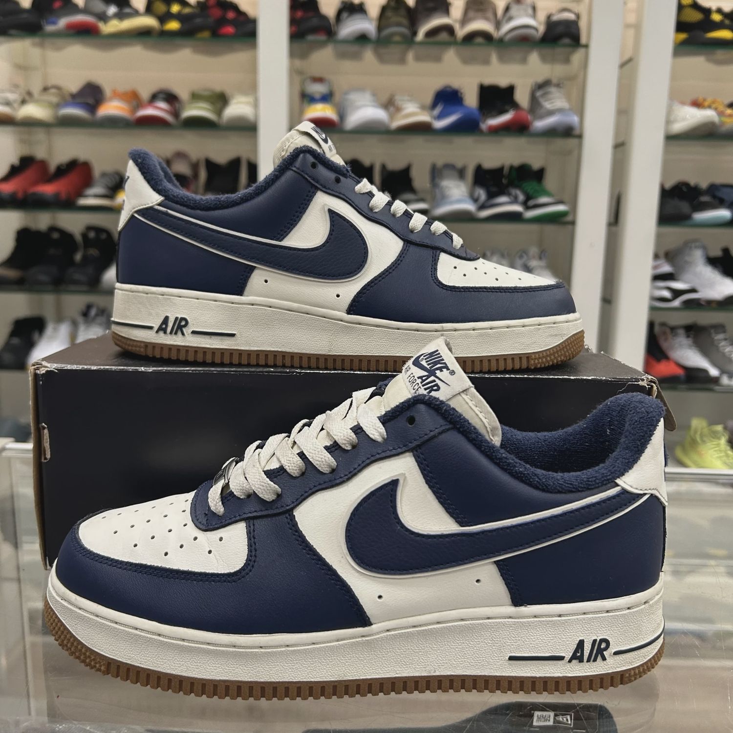 Nike Air Force 1 Low College Pack Midnight Navy • Pre-Owned [4015]
