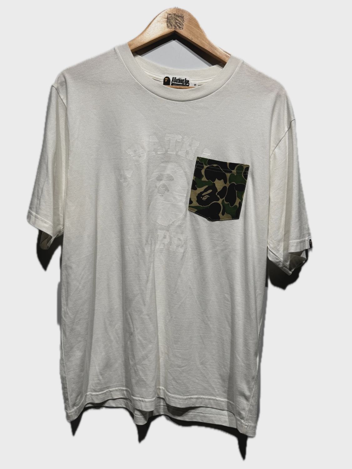 Bape College Logo White Camo Pocket Tee size Small • Pre-Owned [9641]