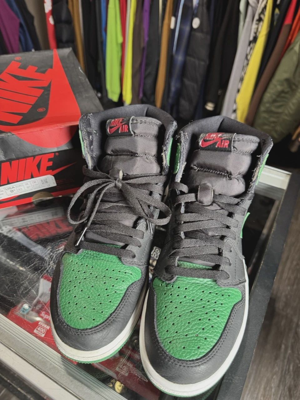 Air Jordan 1 Retro High Pine Green Black • Pre-Owned [2087]