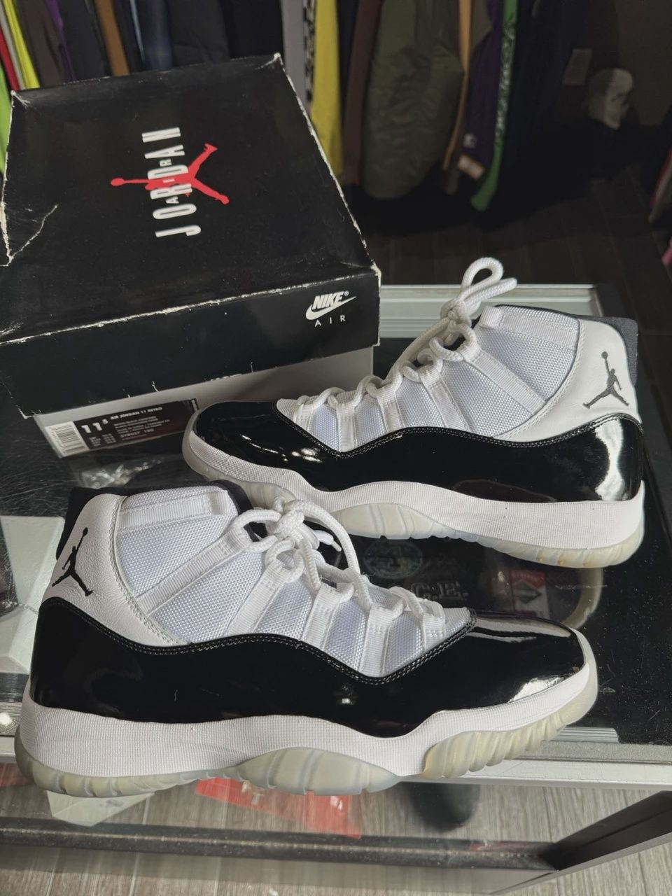 Air Jordan 11 Retro Concord (2018) • Pre-Owned [9470]