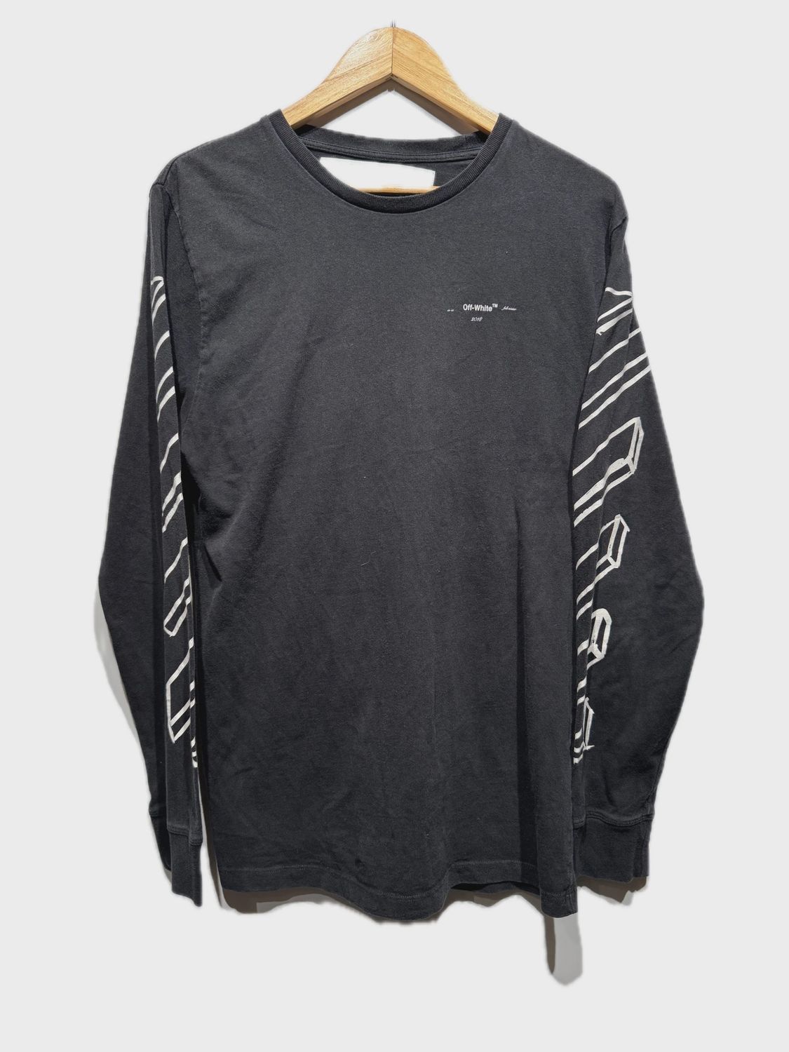 Off White Black Long Sleeve size XL • Pre-Owned [5941]