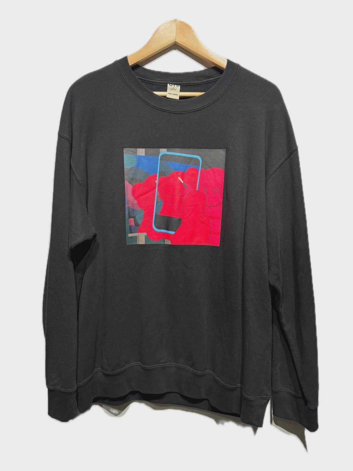 Kaws x Andy Warhol Black Crewneck size XL • Pre-Owned [1443]
