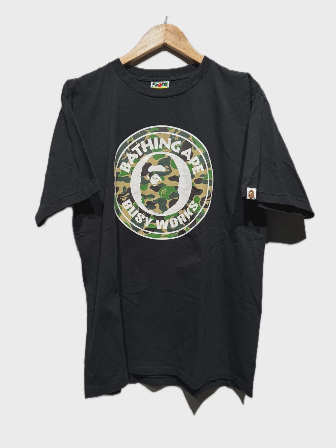 Bape Busy Works Green Camo Head Black Tee size Large • Pre-Owned [2068]