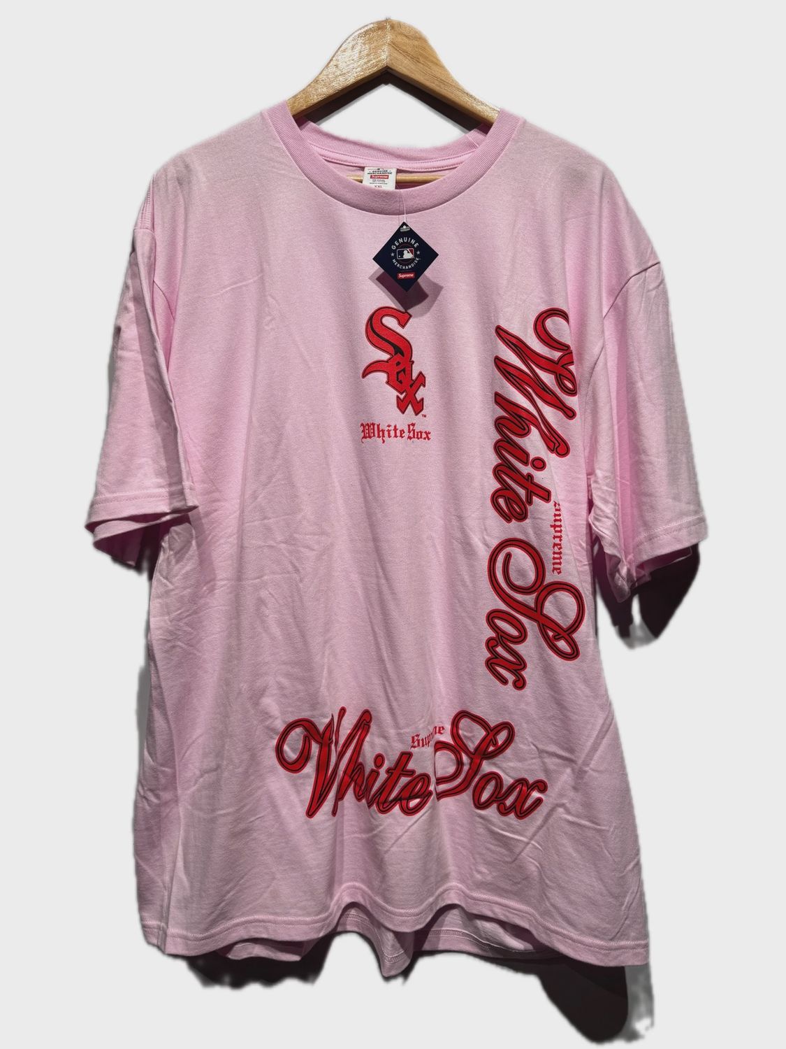 Supreme MLB Teams Sox Tee Light Pink size XXL • Brand New [1961]