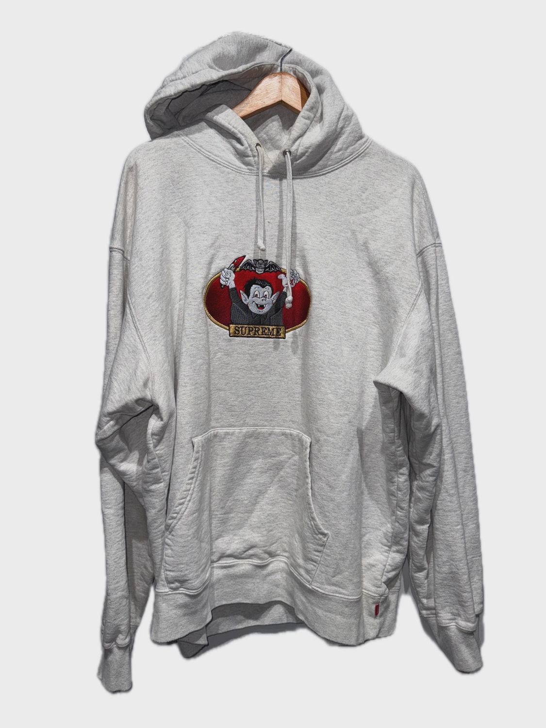 Supreme Dracula Hoodie Grey Size XL • Pre-Owned [9297]