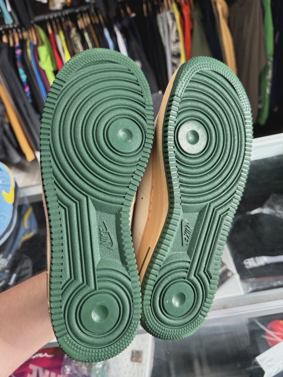 Nike Air Force 1 Low '07 LV8 Vintage Gorge Green (Women's) • Pre-Owned [1595]