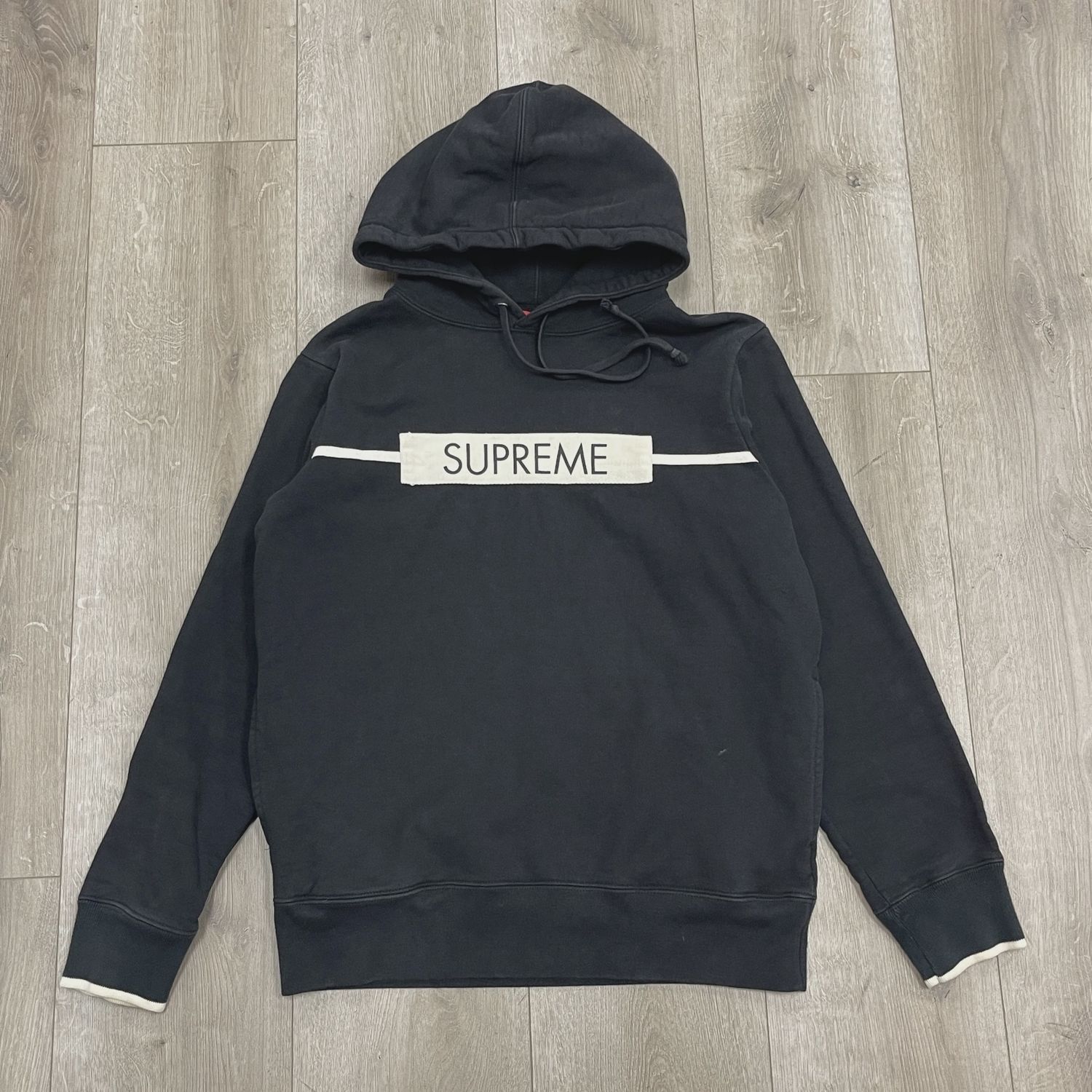 Supreme Chest Twill Tape Hooded Sweatshirt Black • Pre-Owned [1825]