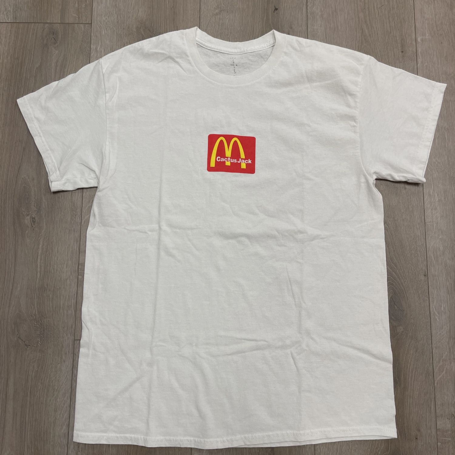 Travis Scott x McDonald's Cactus Jack Sesame T-Shirt • Pre-Owned [6833]