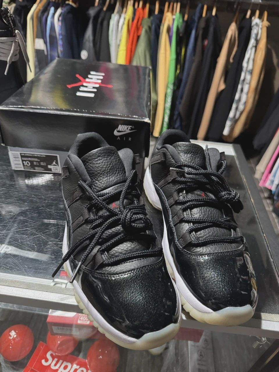 Air Jordan 11 Retro Low 72-10 • Pre-Owned [3467]