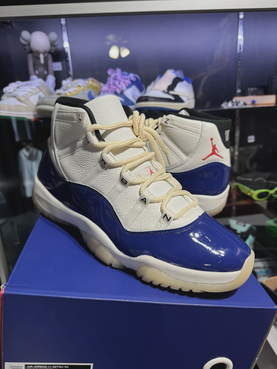 Air Jordan 11 Retro Rare Air • Pre-Owned [0407]