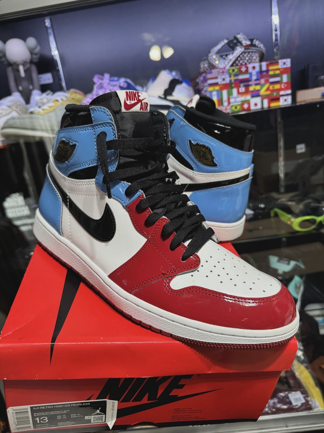 Air Jordan 1 Retro High Fearless UNC Chicago • Pre-Owned [3935]