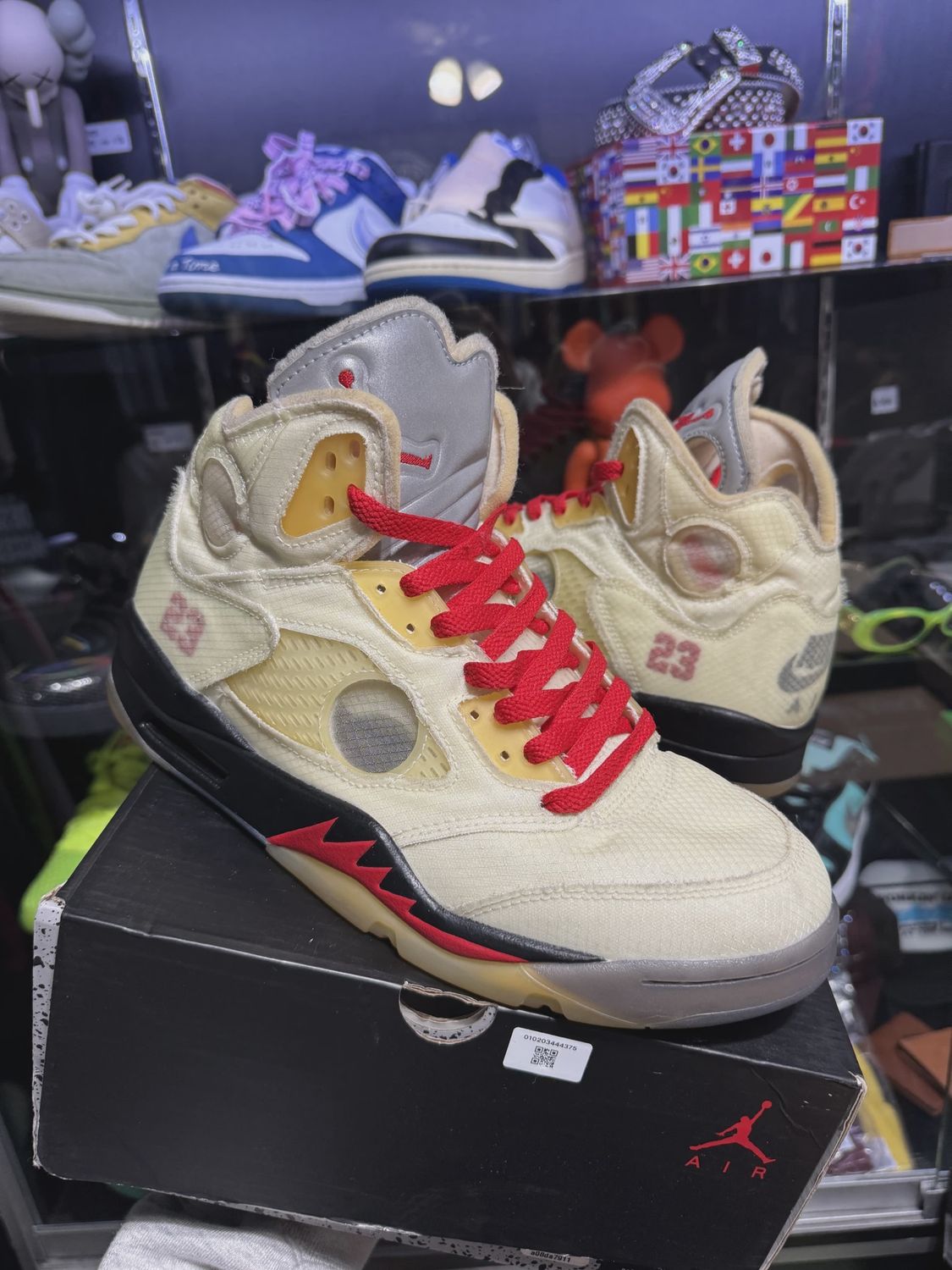 Jordan 5 Retro Off-White Sail • Pre-Owned [3646]