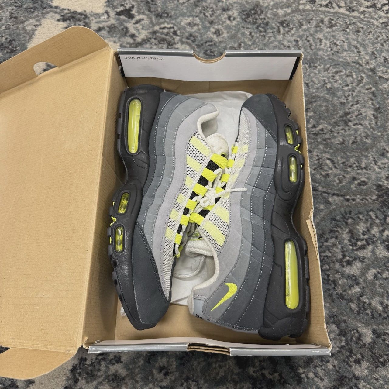 Nike Air Max 95 Original Neon (2020) • Pre-Owned [3747]