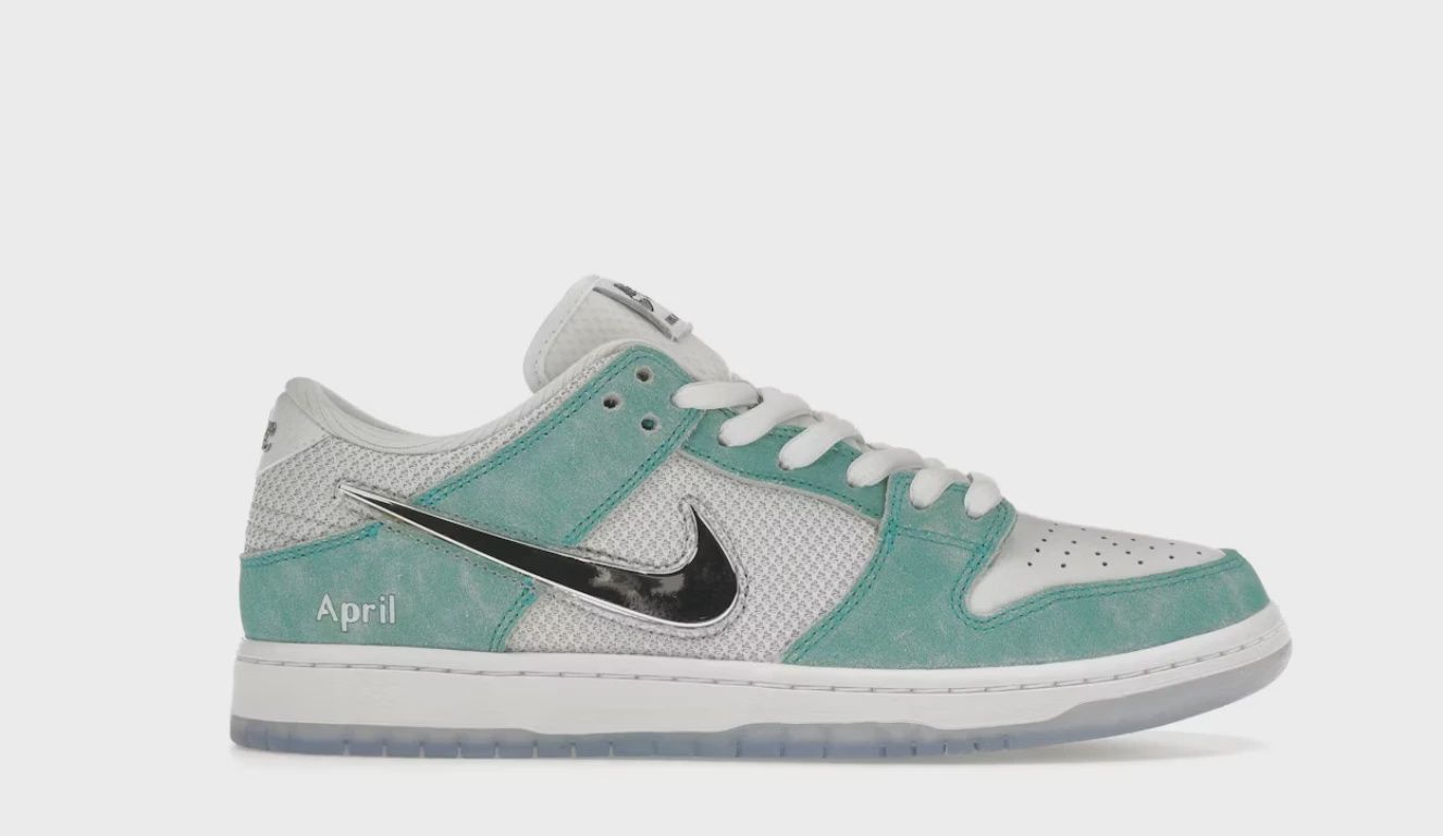 Nike SB Dunk Low April Skateboards • Brand New [6928]