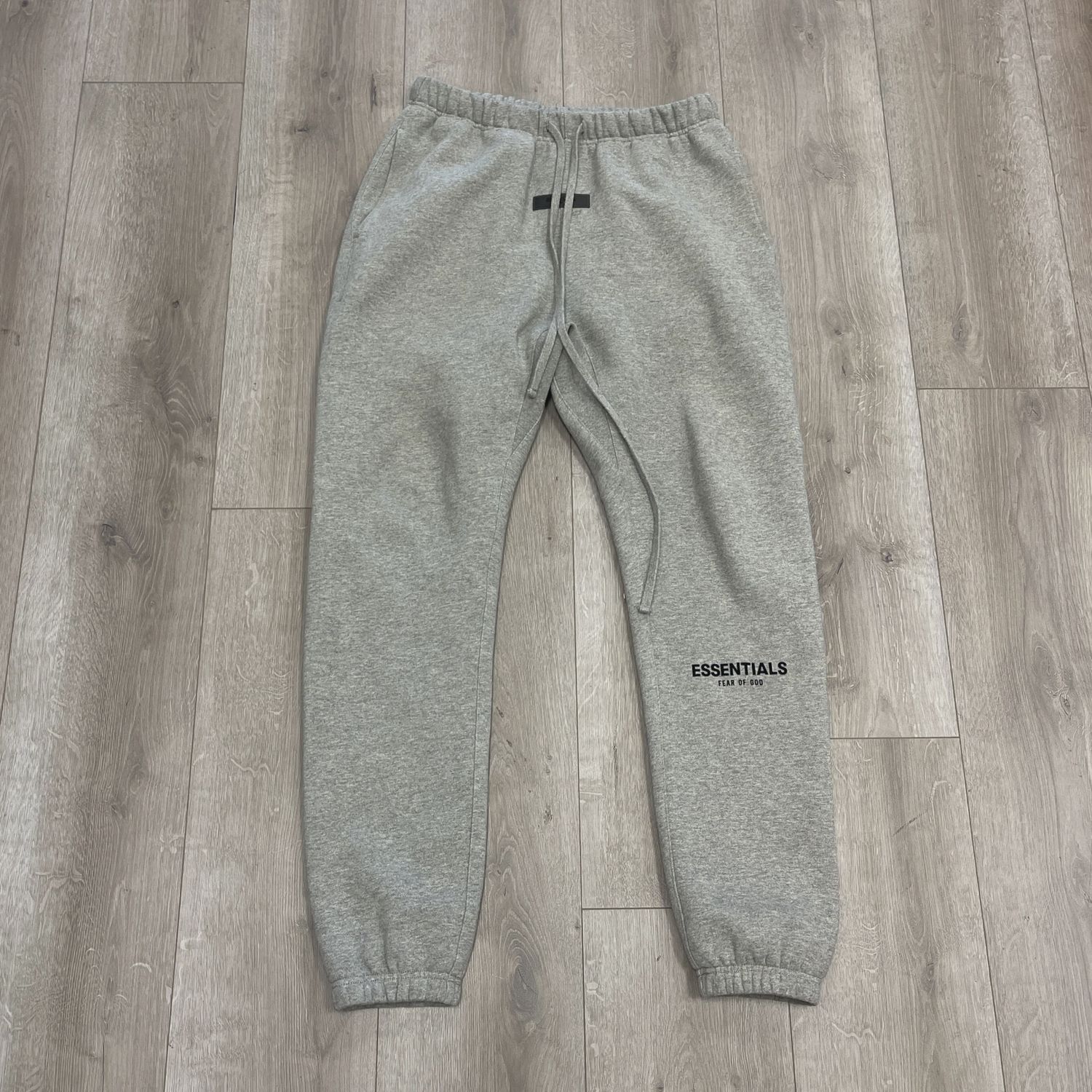 Fear of God Essentials Sweatpants Dark Oatmeal • Pre-Owned [4902]