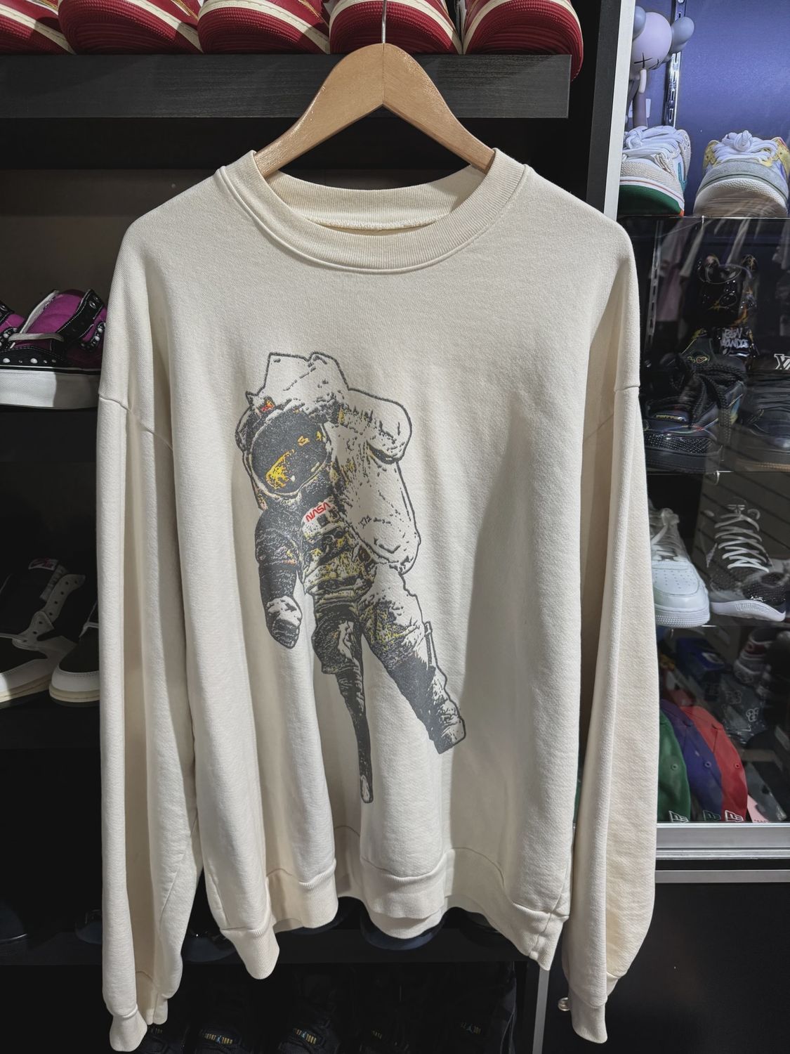 Kid Cudi Tour Crewneck White XL • Pre-Owned [5570]