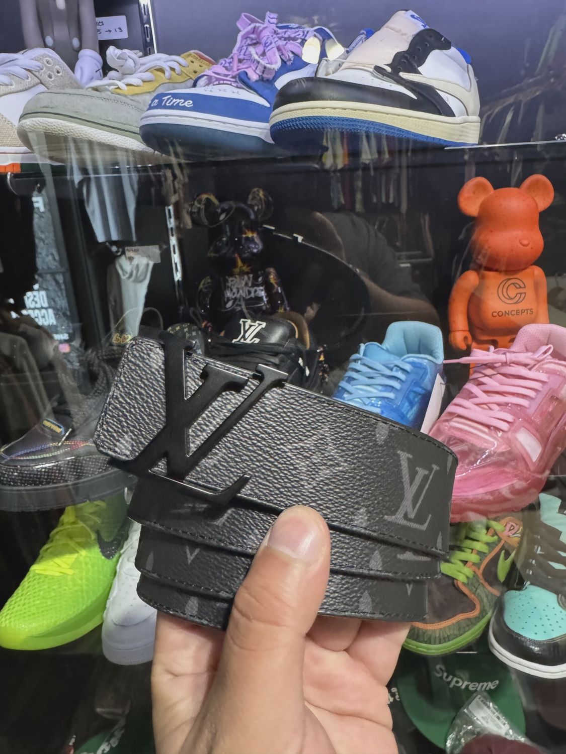 Louis Vuitton Black Belt • Pre-Owned [1780]