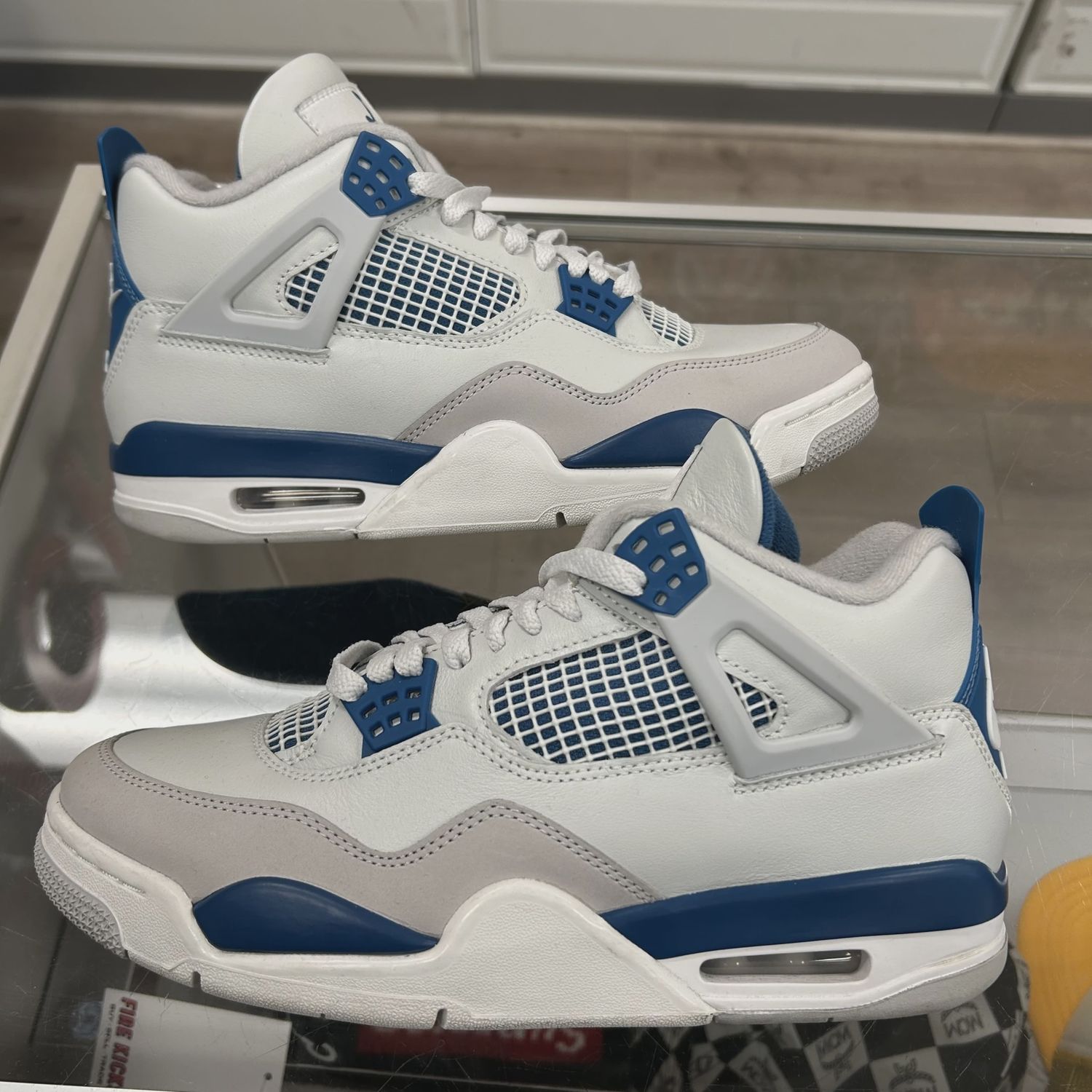 Air Jordan 4 Retro Military Blue (2024) • Pre-Owned [5564]