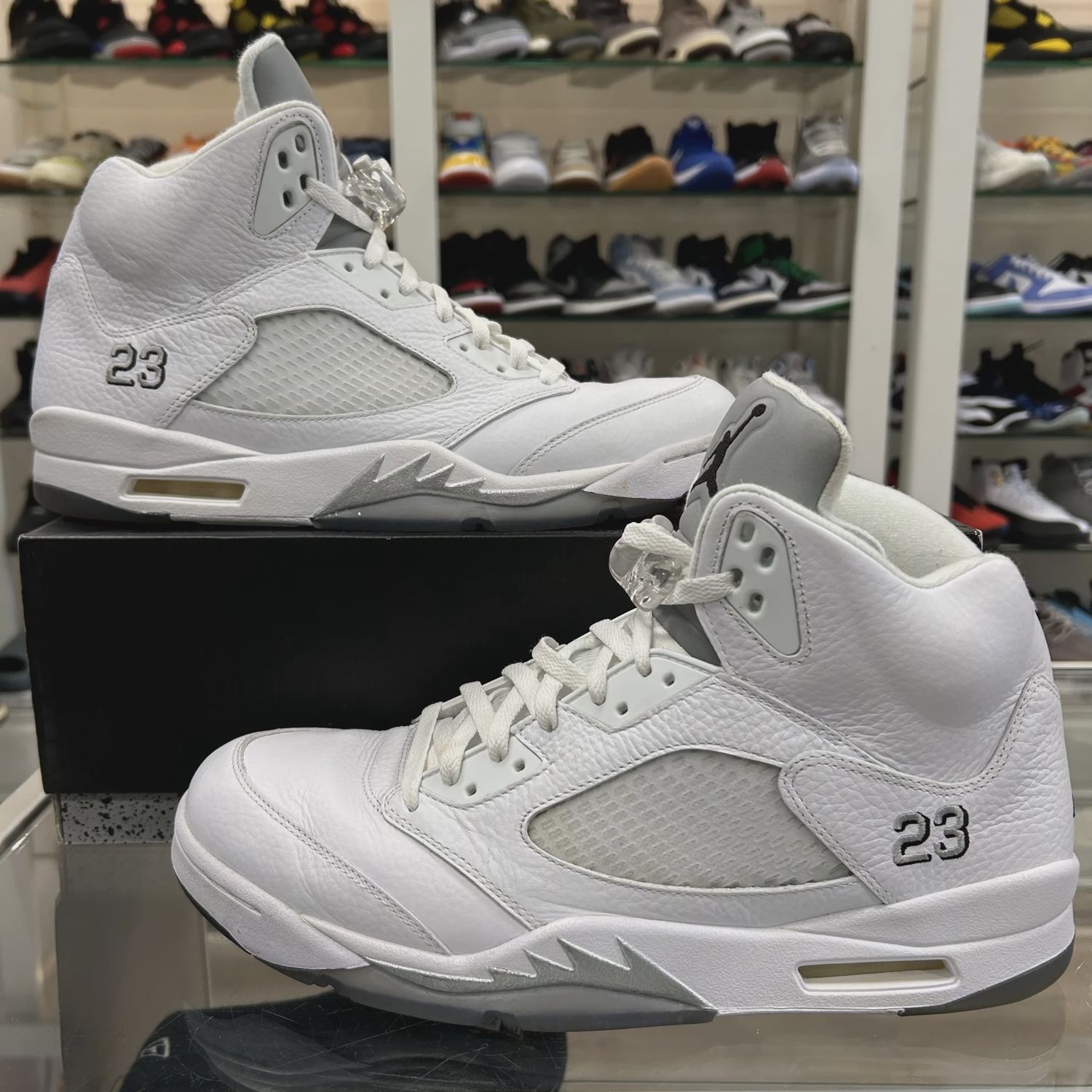 Air Jordan 5 Retro Metallic White (2015) • Pre-Owned [2873]