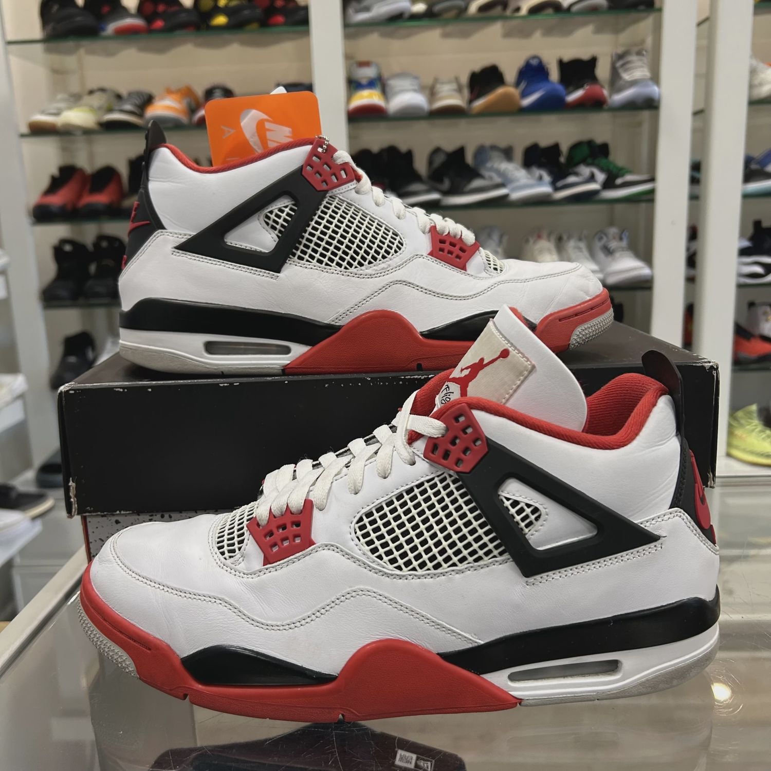 Air Jordan 4 Retro Fire Red (2020) • Pre-Owned [0303]