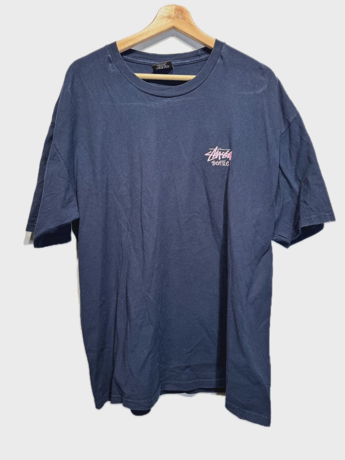 Stussy Seattle Navy Pink Tee size XL • Pre-Owned [2665]