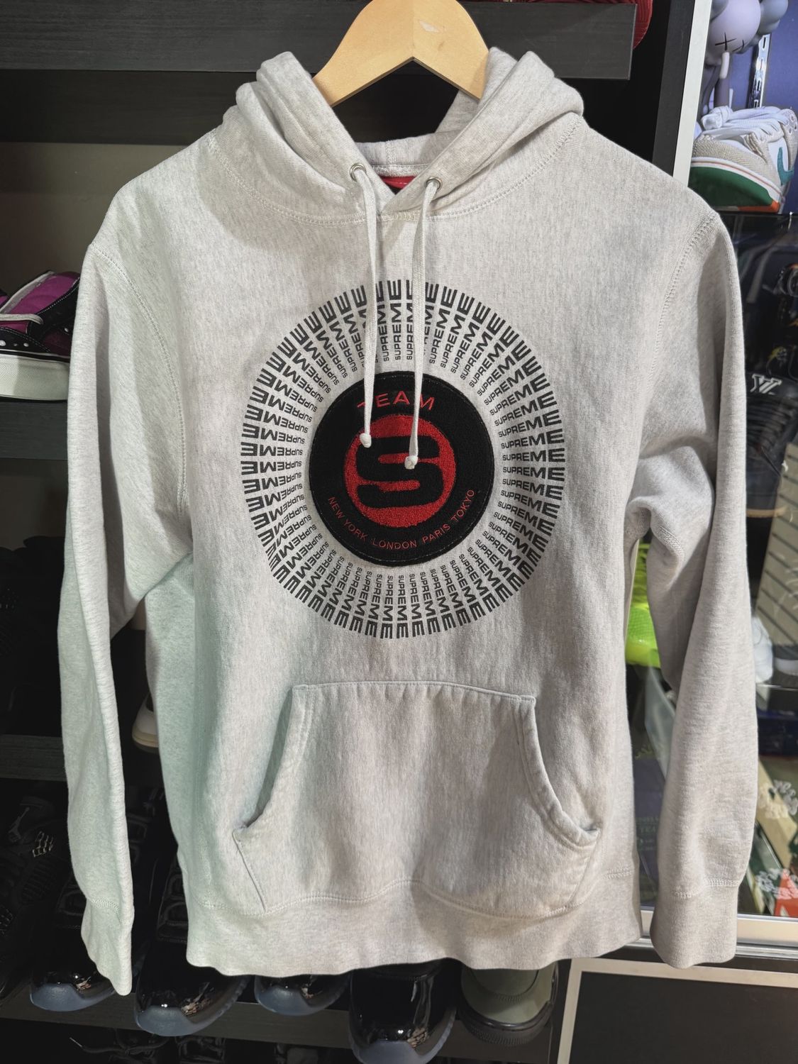 Supreme Team Heather Grey Hoodie size Small • Pre-Owned [5975]