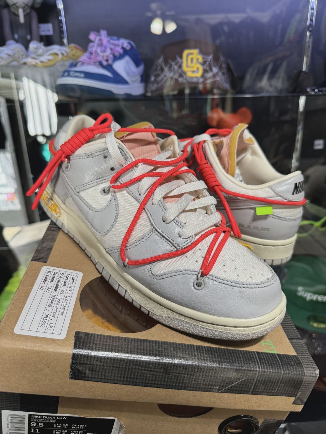 Nike Dunk Low Off-White Lot 6 • Pre-Owned [7192]