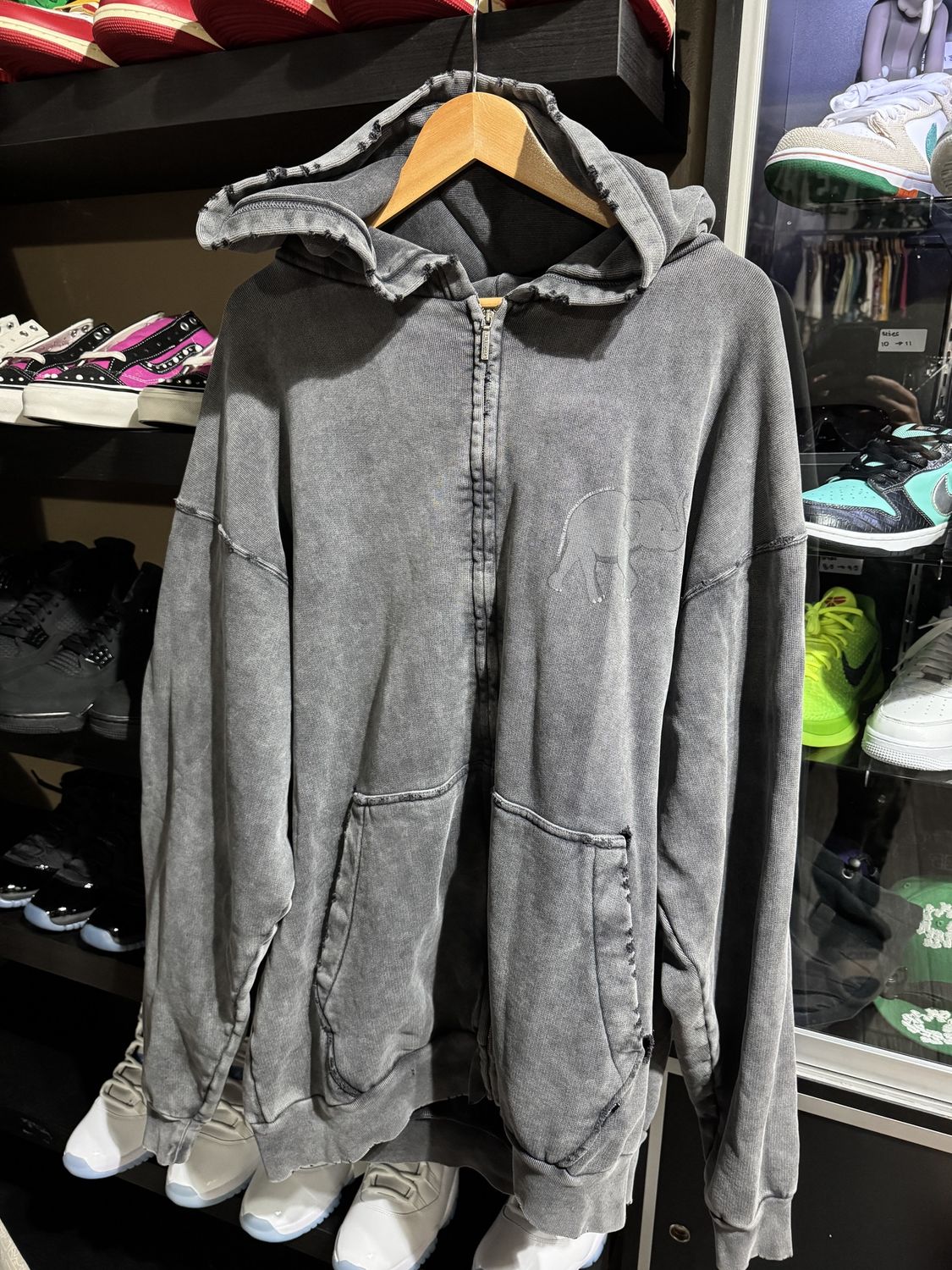Balenciaga Elephant Grey Zip Up size L • Pre-Owned [2817]