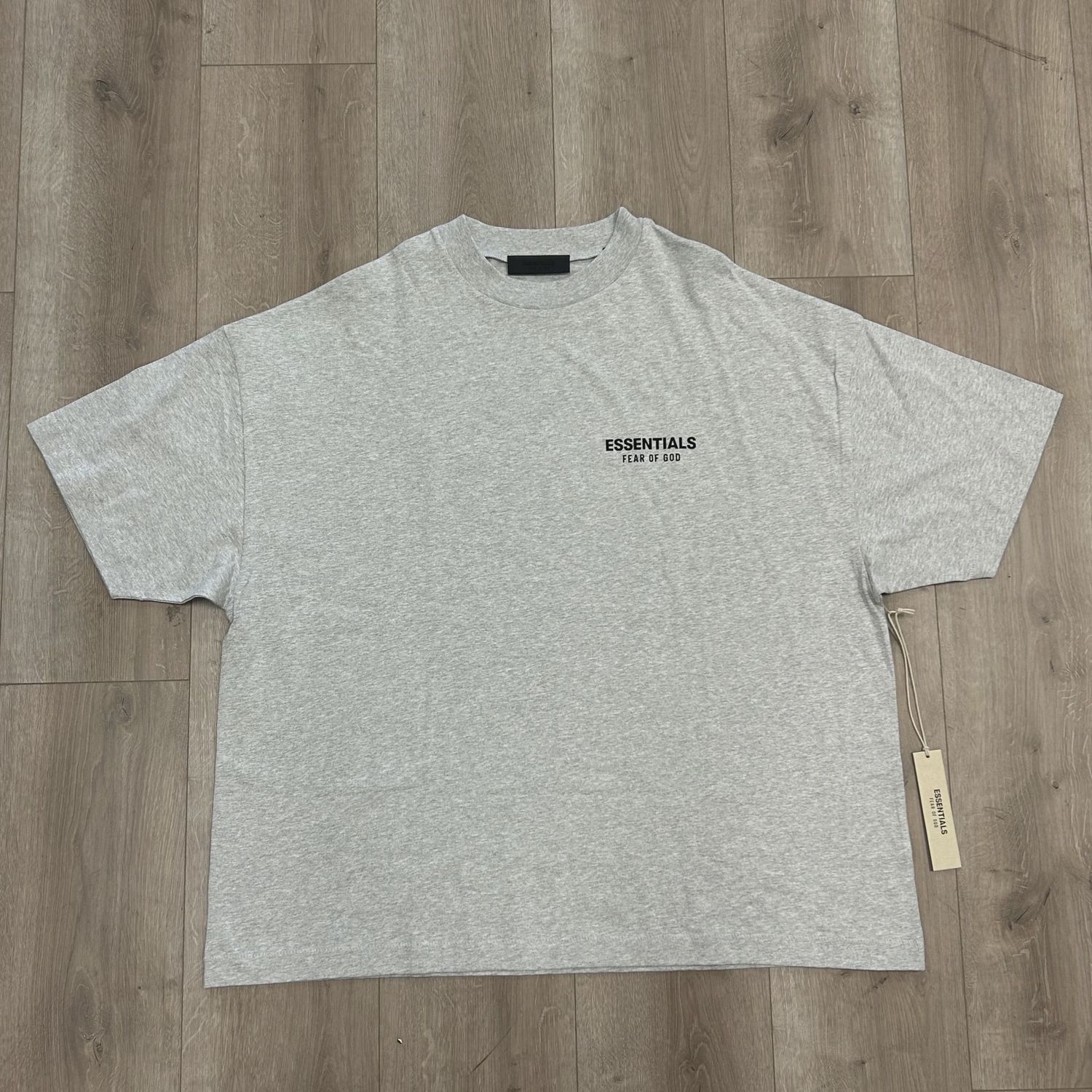Essentials gray tee • Brand New [0935]