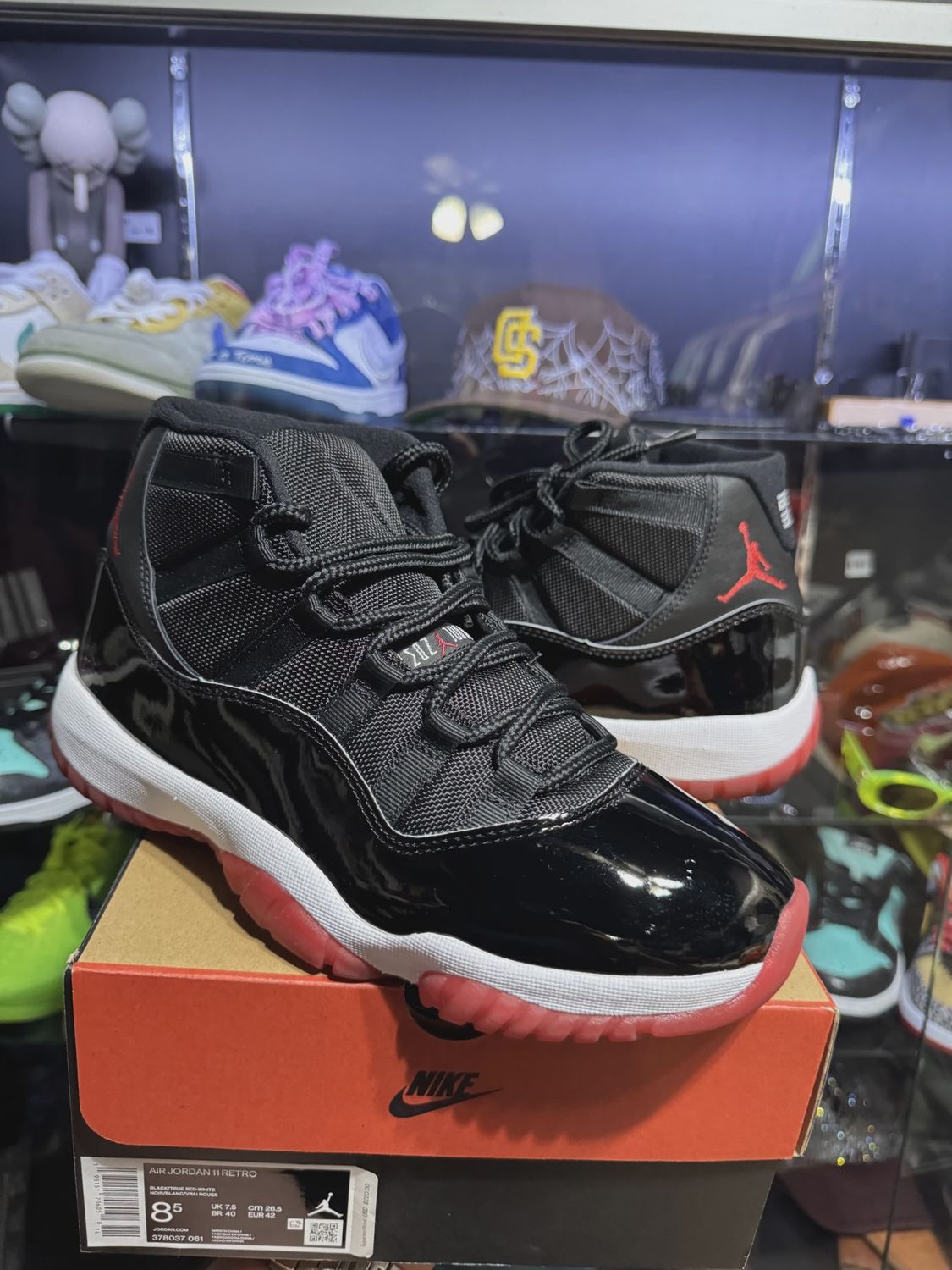 Air Jordan 11 Retro Playoffs Black Red (2019) • Pre-Owned [4957]