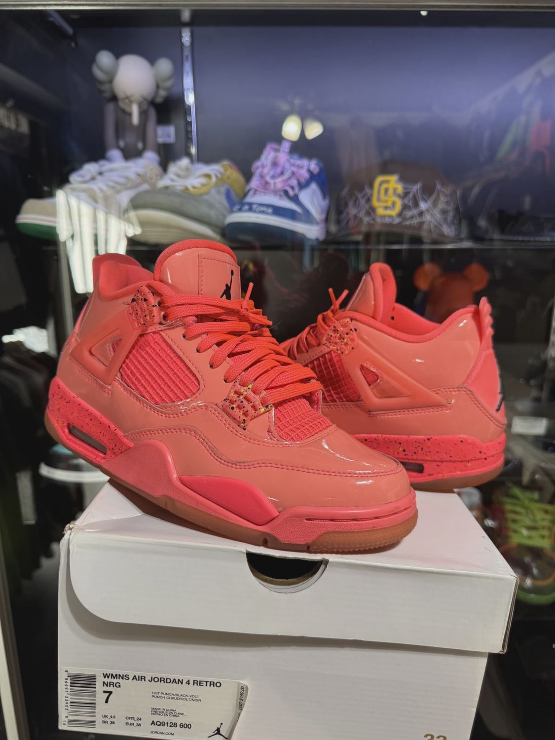 Air Jordan 4 Retro Hot Punch (Women's) • Pre-Owned [4819]