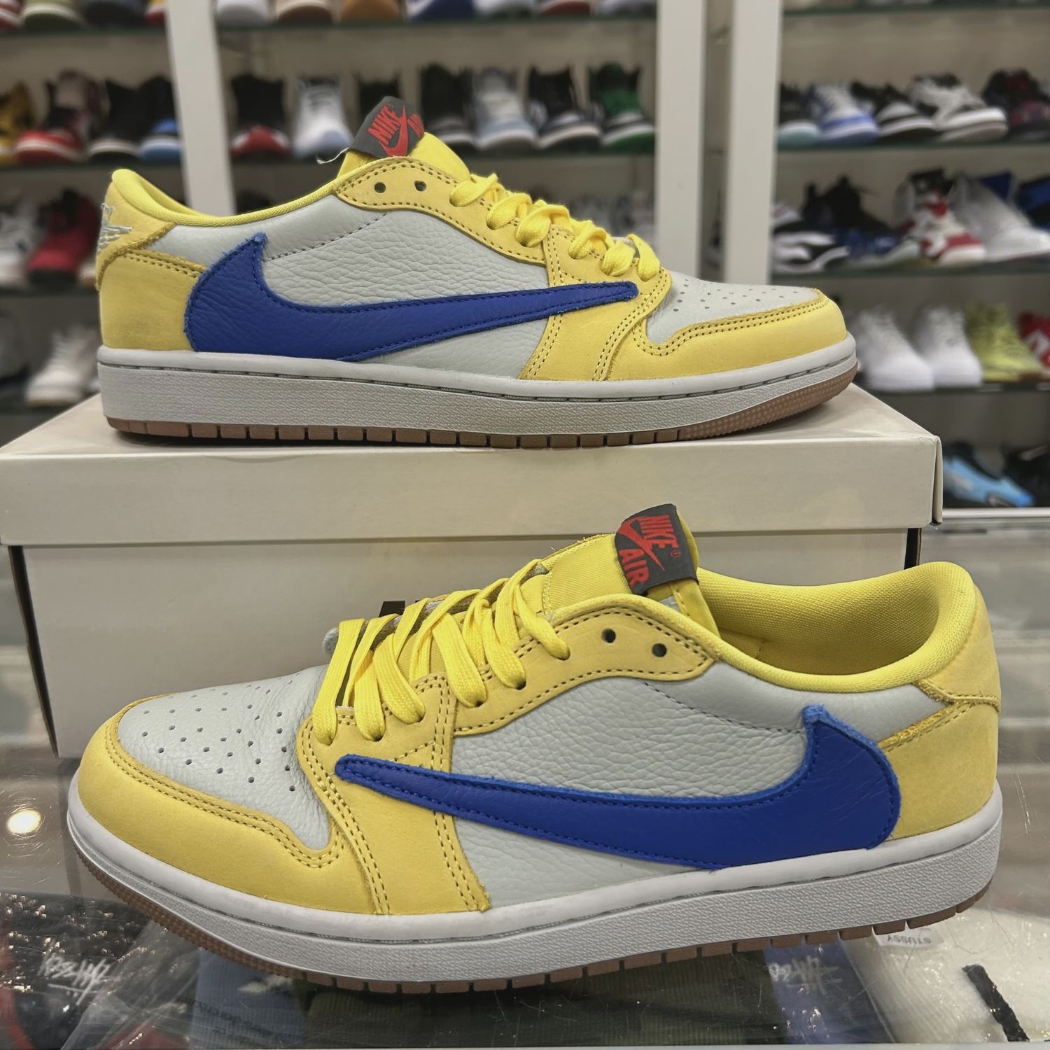 Air Jordan 1 Retro Low Travis Scott Canary (Women's) • Pre-Owned [9278]