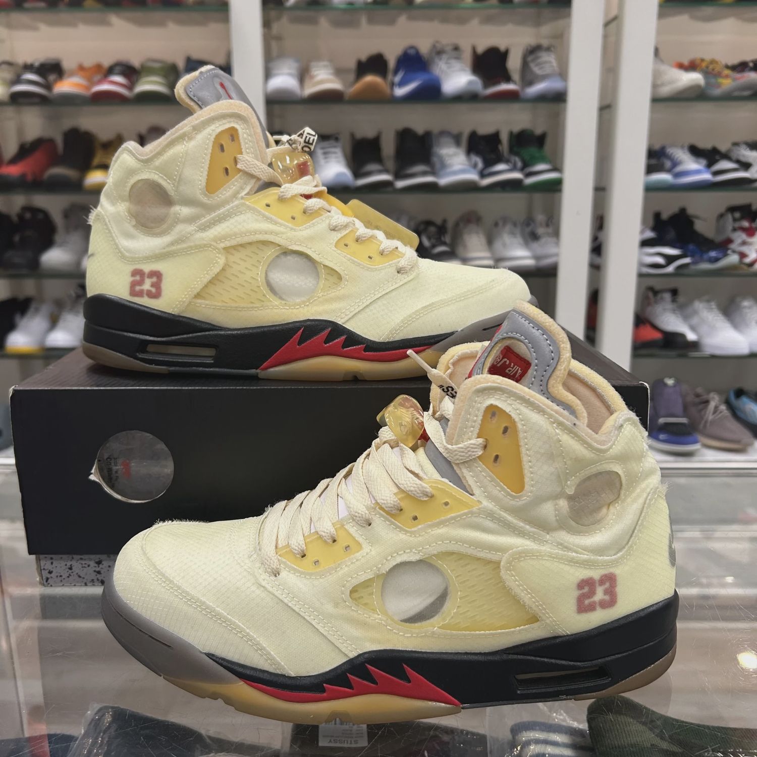 Air Jordan 5 Retro Off-White Sail • Pre-Owned [2668]