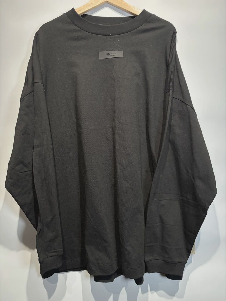 Essential tee long sleeve • Brand New [8734], Clothing Size: L, Product Condition: Brand New
