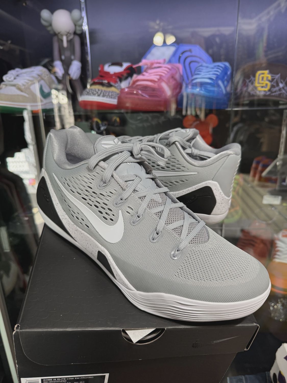 Nike Kobe 9 EM Low Protro TB Wolf Grey • Pre-Owned [2790]