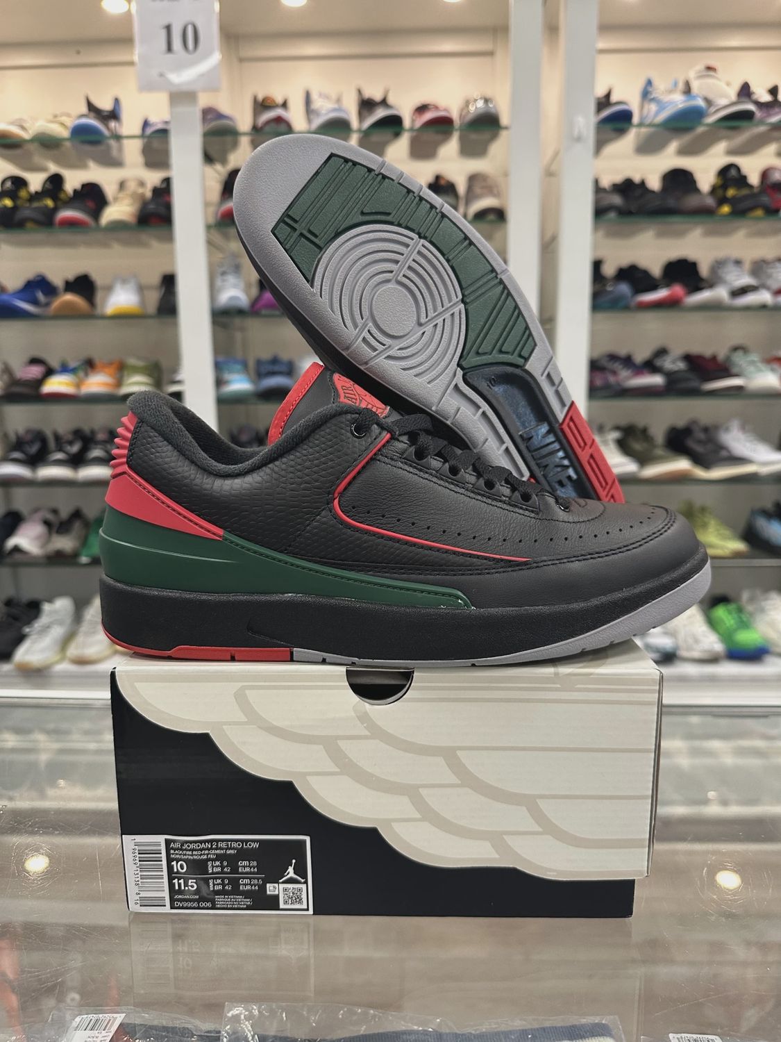 Air Jordan 2 Retro Low Christmas • Pre-Owned [5172]