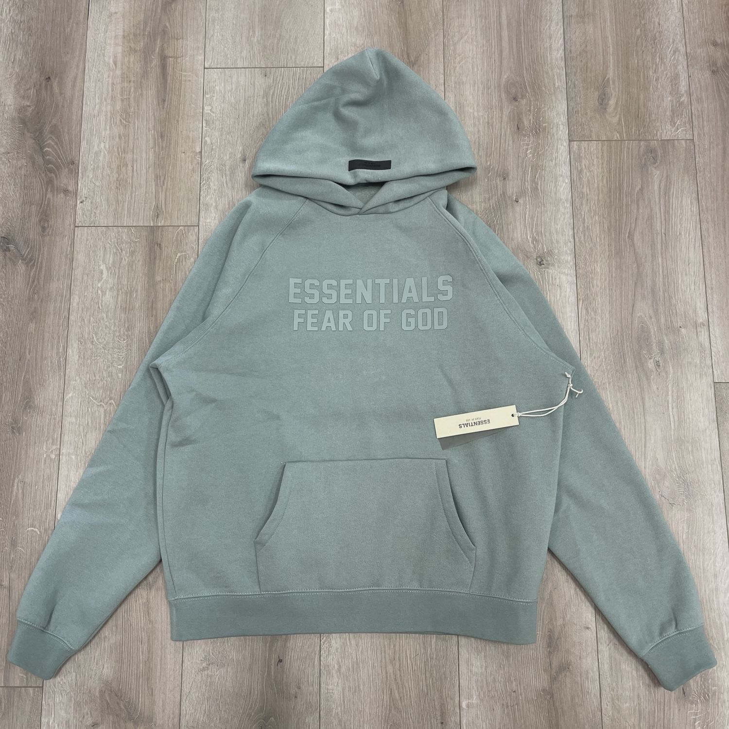 Essentials sweater • Brand New [0727]