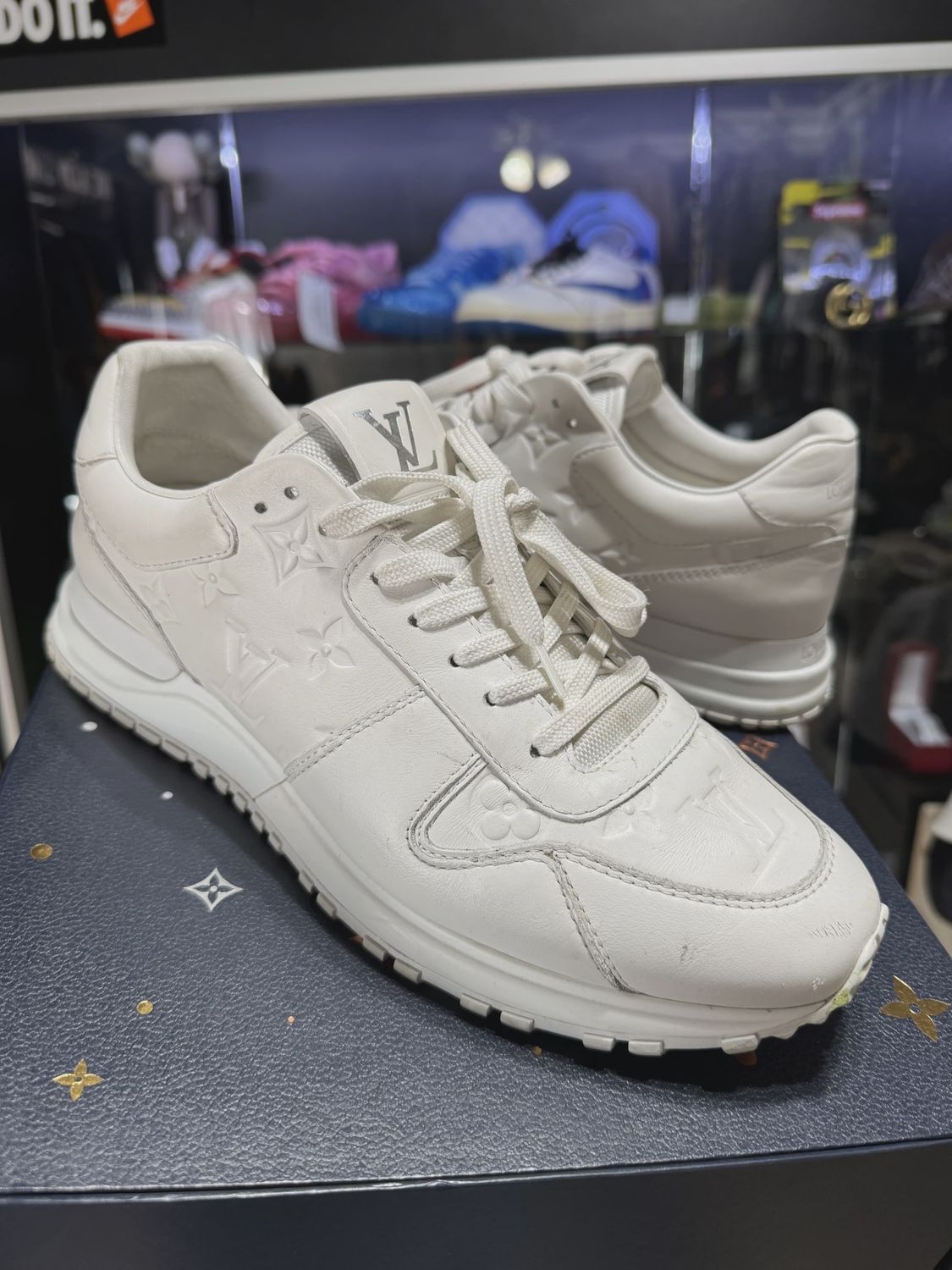 Louis Vuitton Monogram White Sneaker • Pre-Owned [2449]