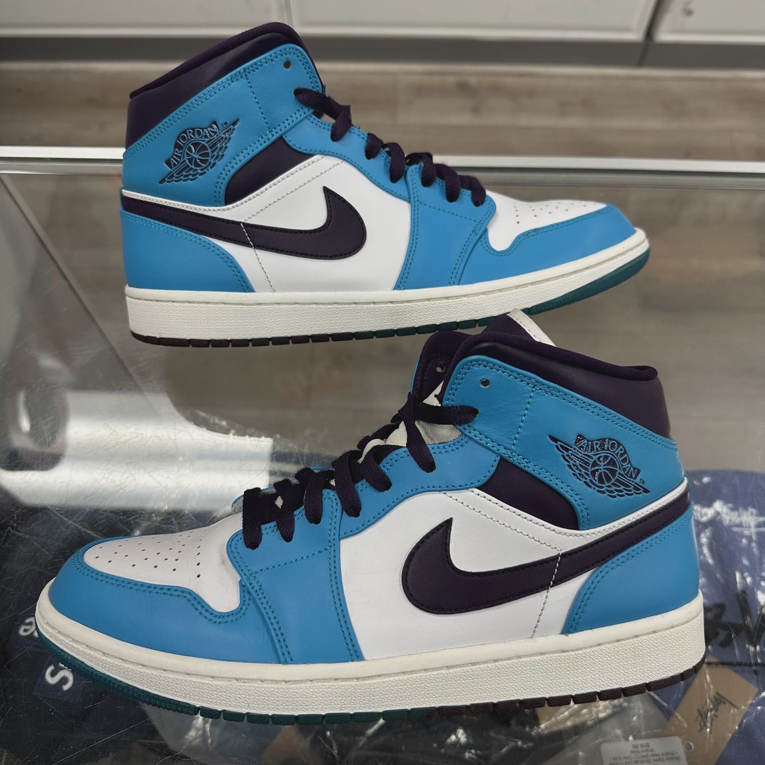 Jordan 1 Mid Hornets • Pre-Owned [2244]