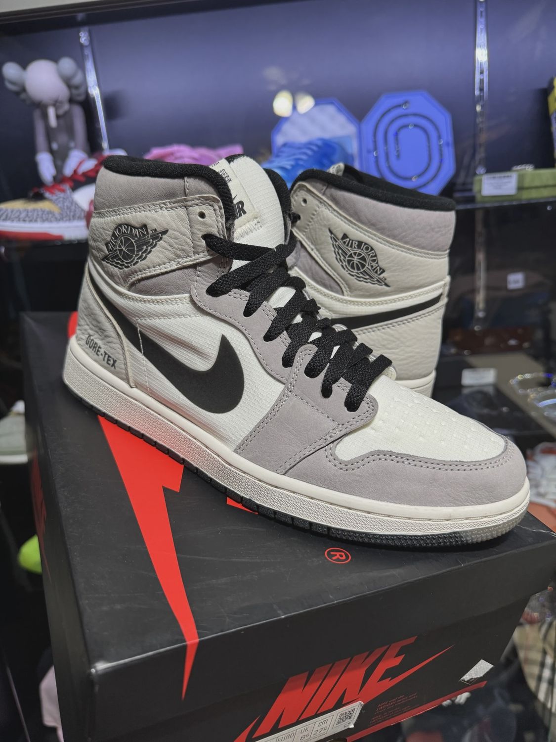 Air Jordan 1 Retro High Element Gore-Tex Light Bone • Pre-Owned [5485]