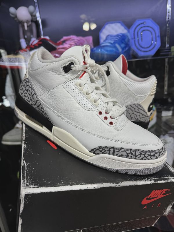 Air Jordan 3 Retro White Cement Reimagined  • Pre-Owned [7639]