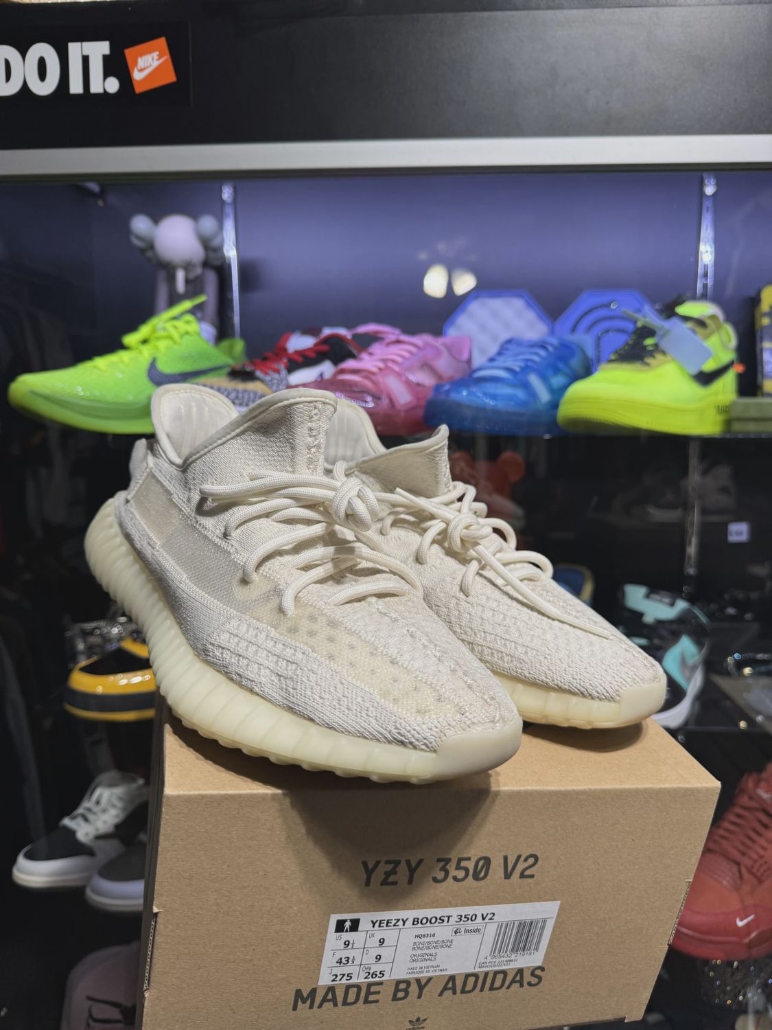 adidas Yeezy Boost 350 V2 Bone • Pre-Owned [2594]