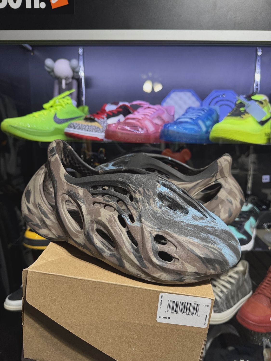 adidas Yeezy Foam RNR MX Cinder • Pre-Owned [9735]