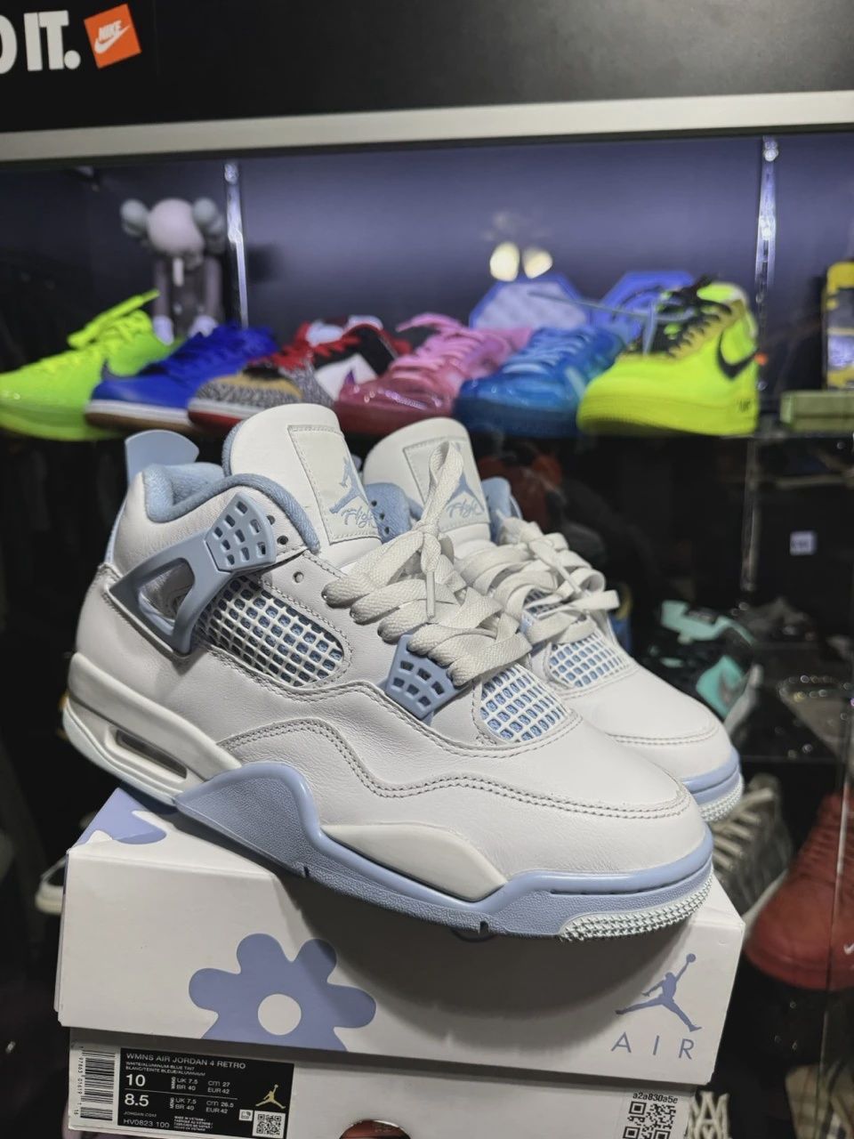 Air Jordan 4 Retro Forget Me Not (Women's) • Pre-Owned [5060], Product Condition: Pre-Owned, Shoe Size: 10W