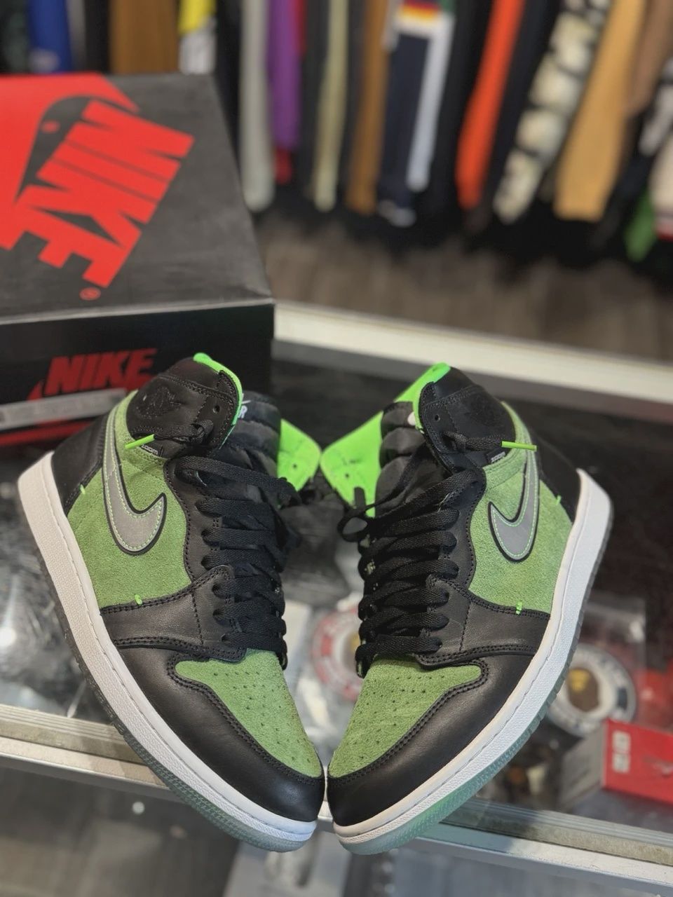 Air Jordan 1 Retro High Zoom Zen Green • Pre-Owned [9797]