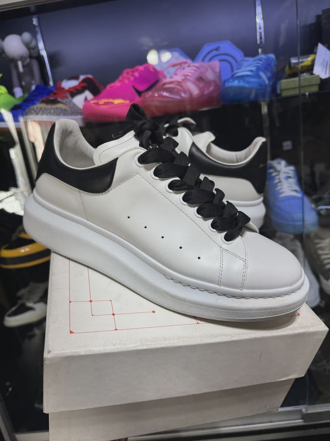 Alexander McQueen oversized white • Pre-Owned [4633]