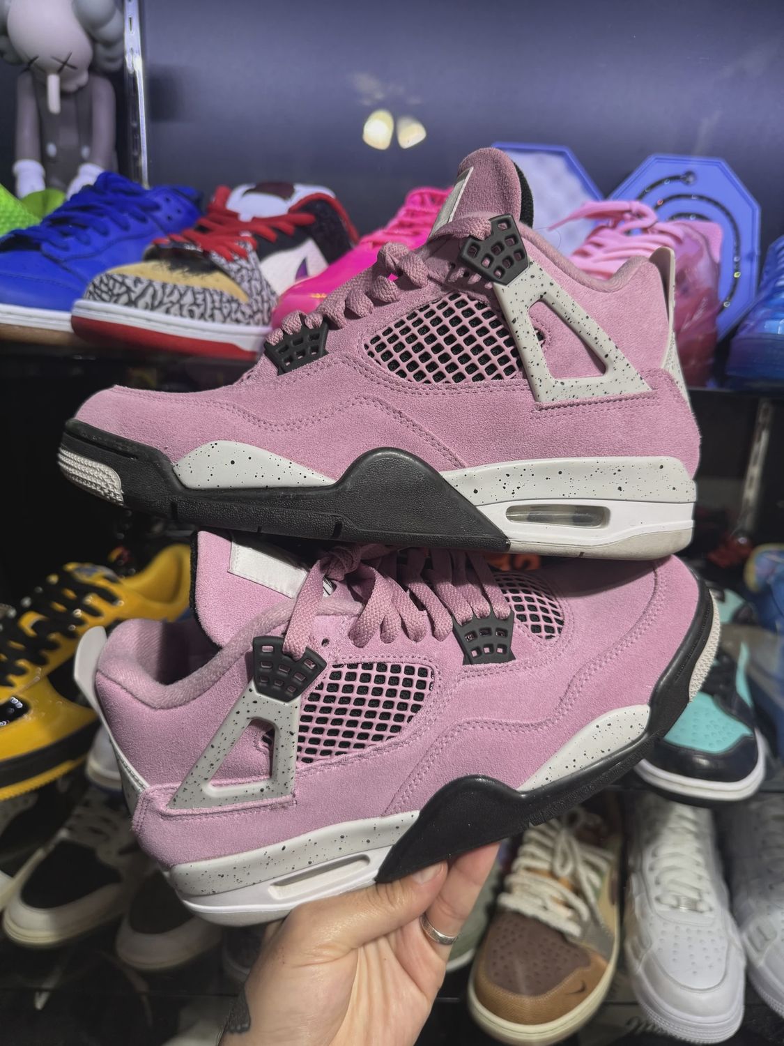 Jordan 4 Retro Orchid (Women's) No Box • Pre-Owned [9385]